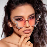 Glamorous Butterfly-Shaped Sunglasses image 3