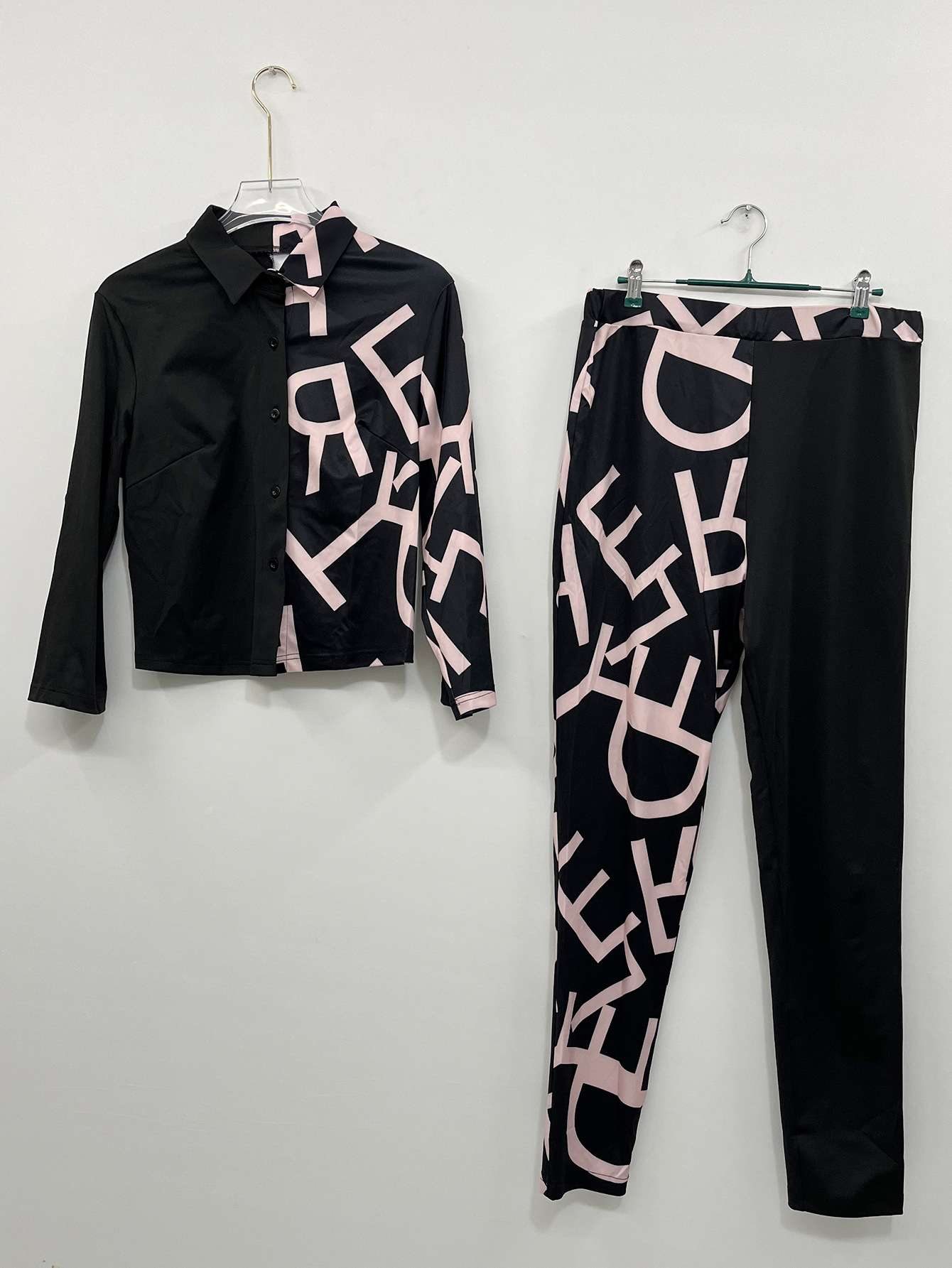 Color Contrast Letter Print Sets image 1