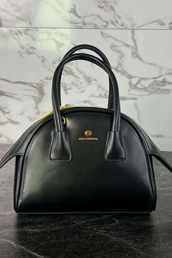 Elegant PU Handbag image 0