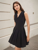 Elegant Pleated Sleeveless Dress image 1