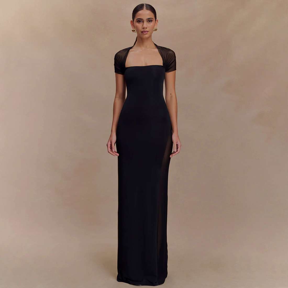 Elegant Evening Gown with Shoulder Detail image 6