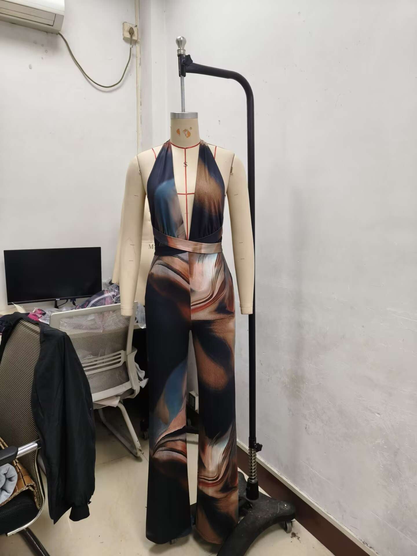 Artistic Abstract Print Halter Neck Jumpsuit image 3