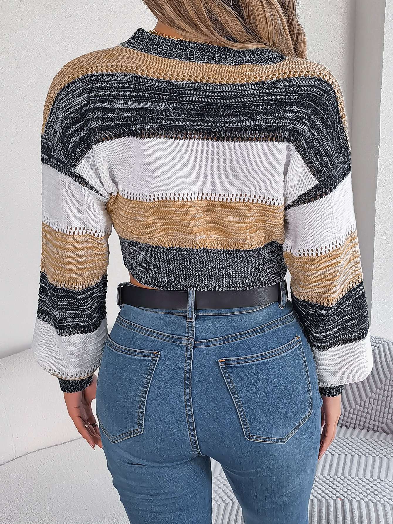 Color blocked Ribbed Pullover image 5