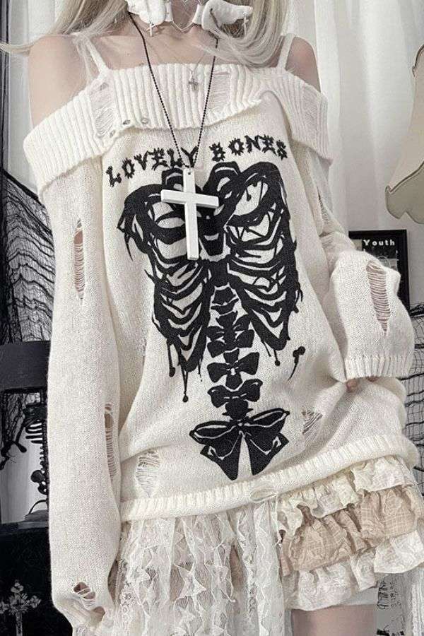 Loose Gothic Knitted Sweater - M, White image