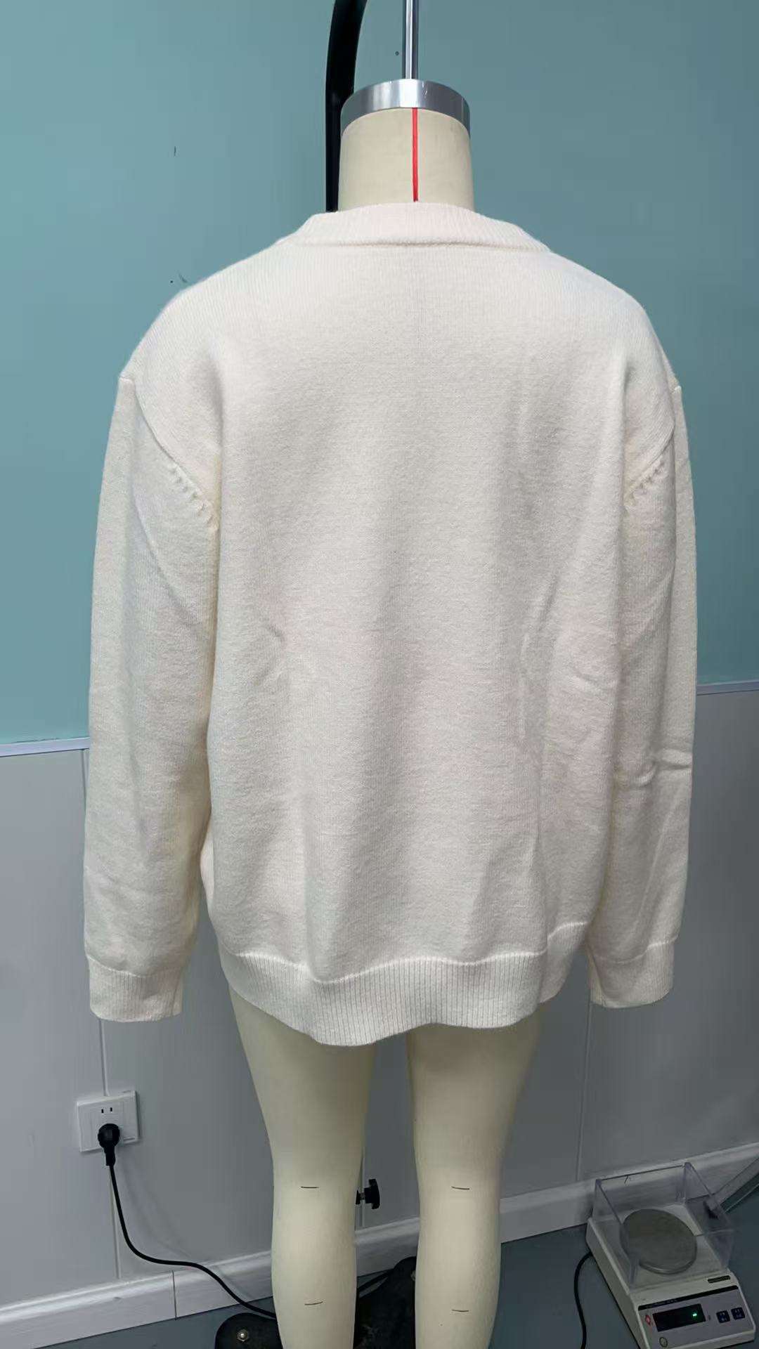 Casual Oversized Sweater with Graphic image 6