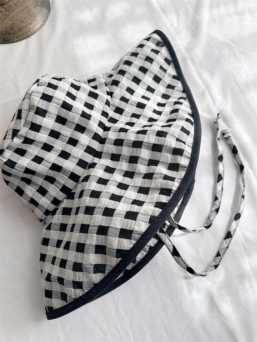 Checkered Wide-Brim Sun Hat image 0
