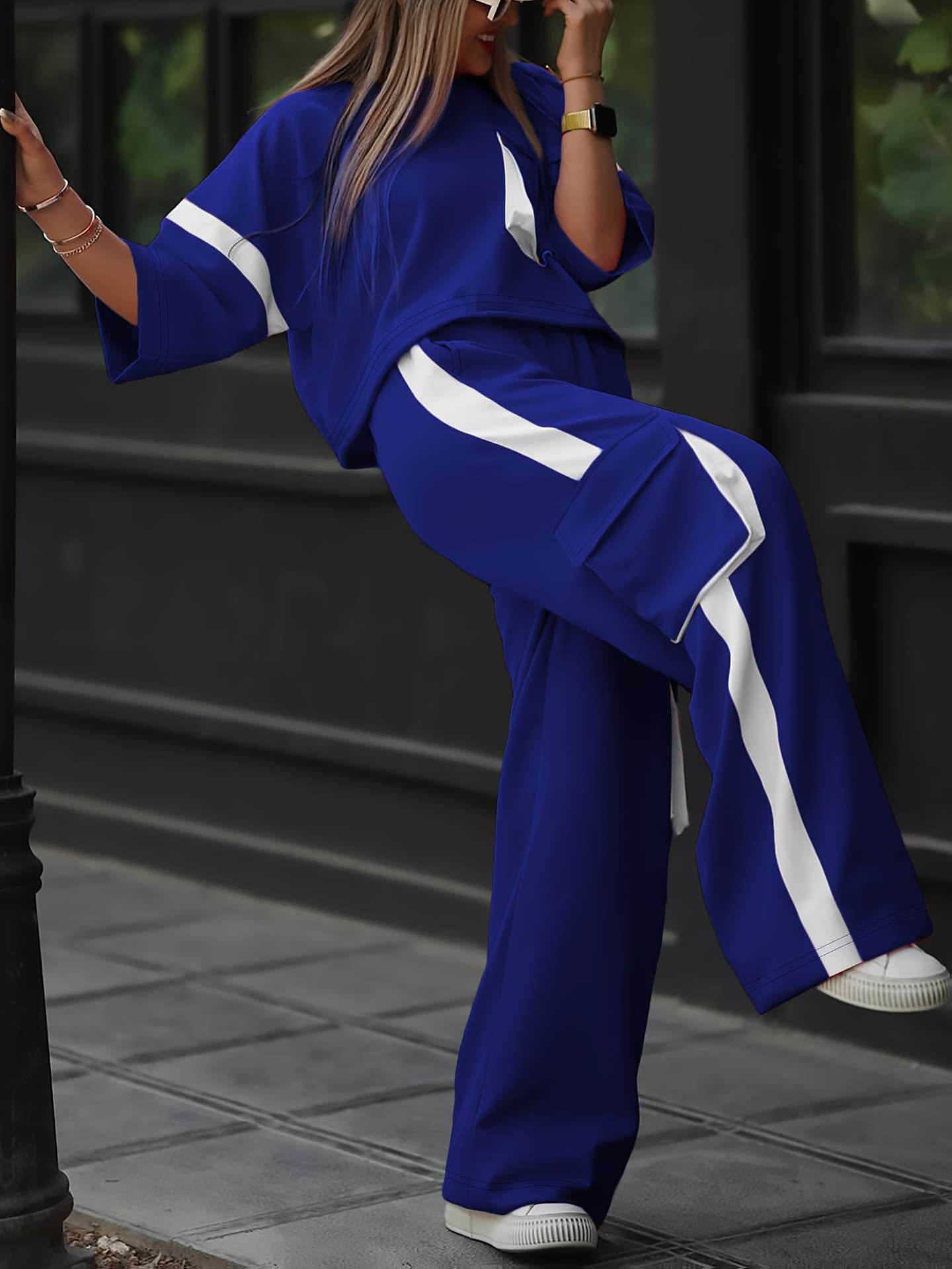 Stylish Tracksuit with Cargo Pants image 3