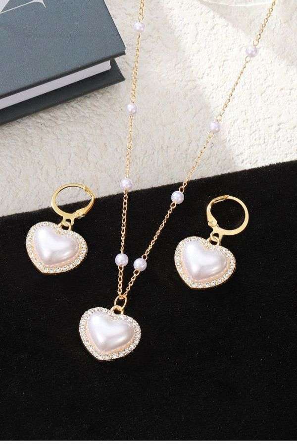 Heart Shaped Pendant and Earrings image 0