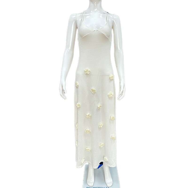 Elegant White Floral Maxi Dress image 3