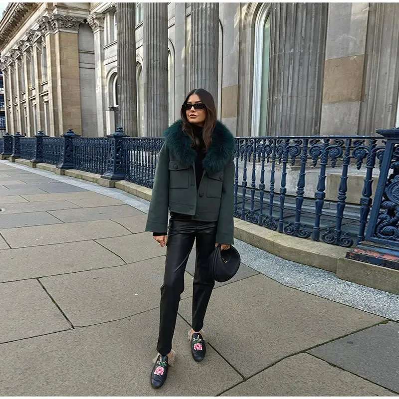 Elegant Coat with Faux Fur Collar image 2