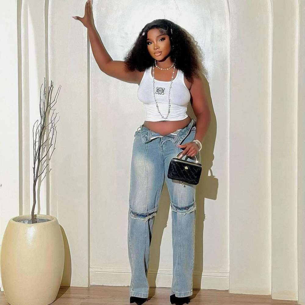 Buttoned Straight Jeans image 3