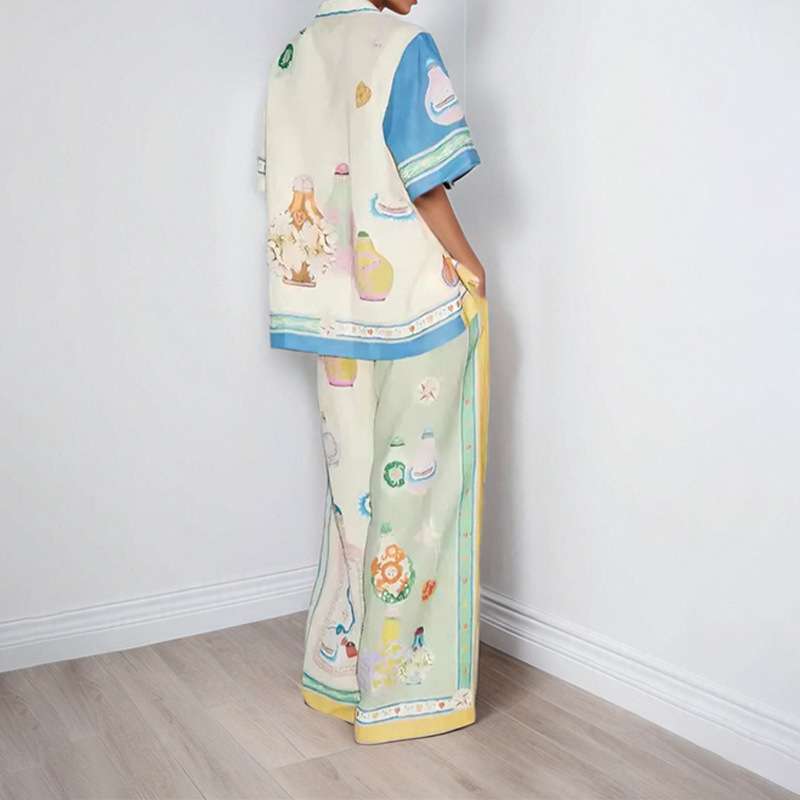 Two-Piece Set with Matching Pants and Shirt image 6