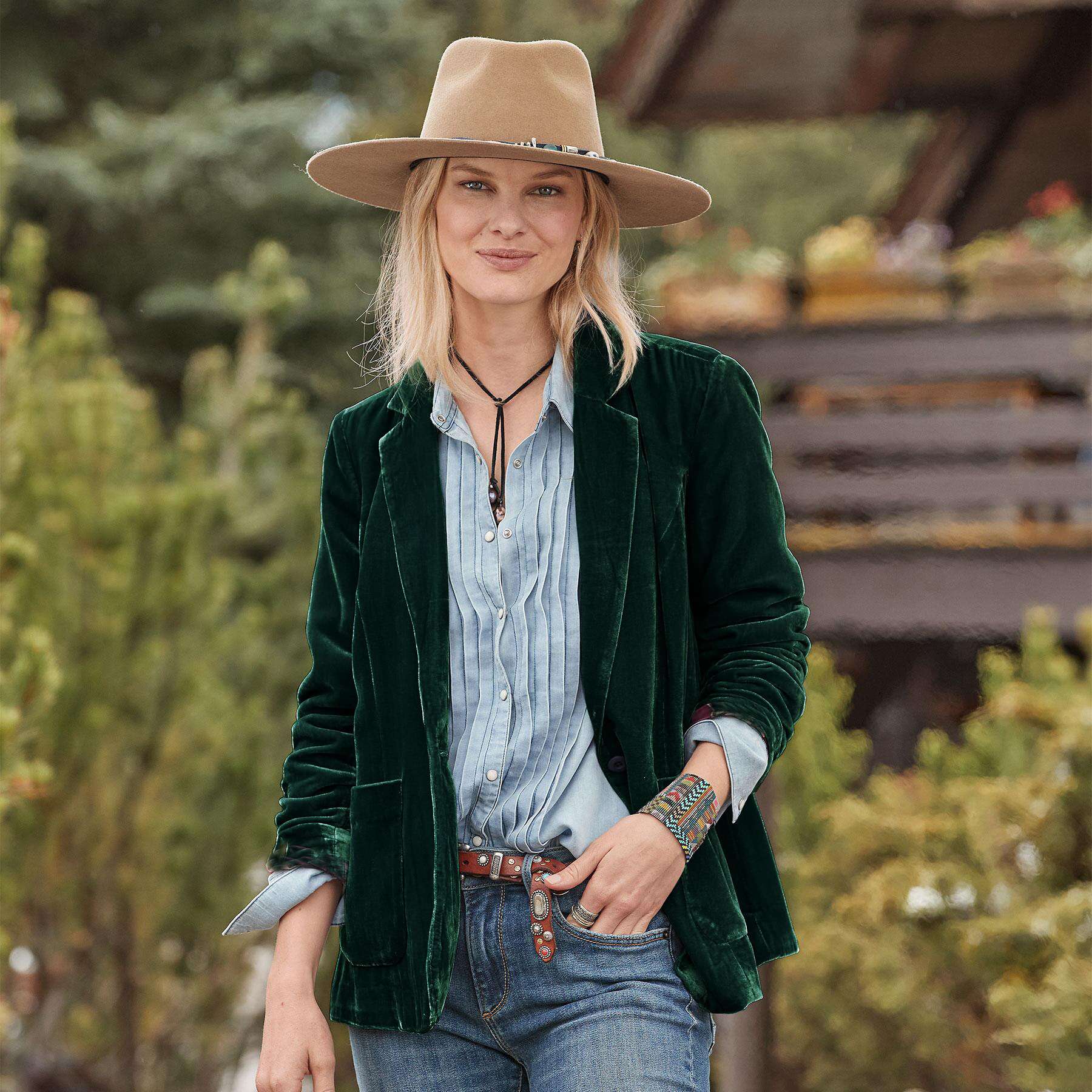 Elegant Luxurious Blazer Jacket image 3