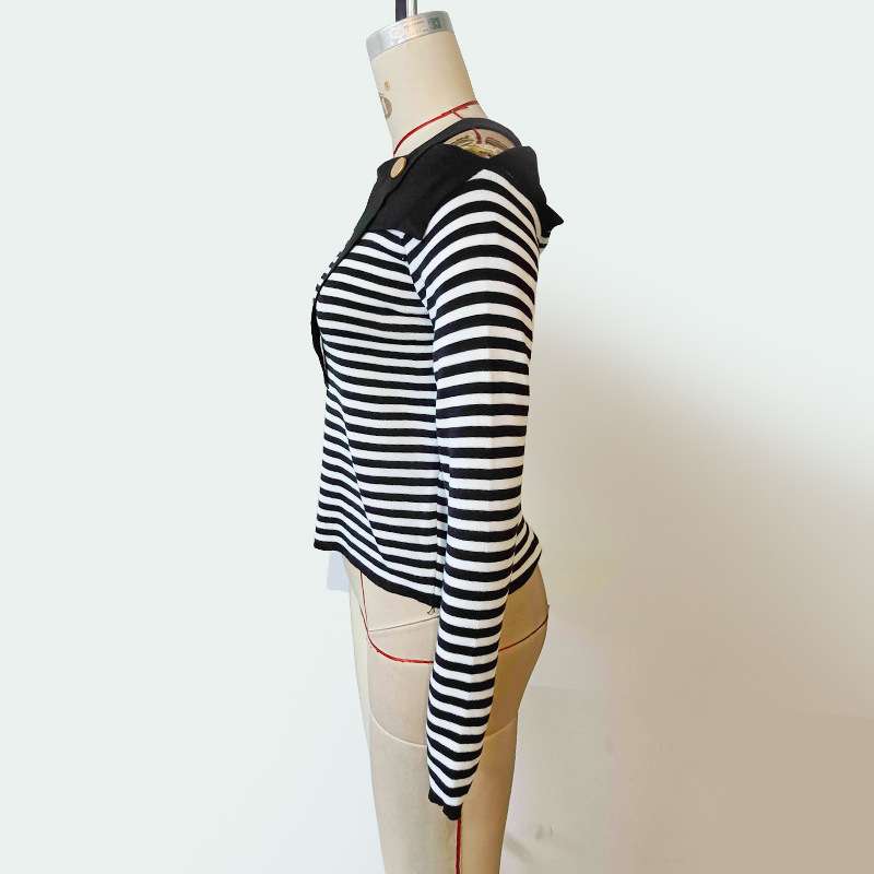 Colour Block Knit Pullover image 4