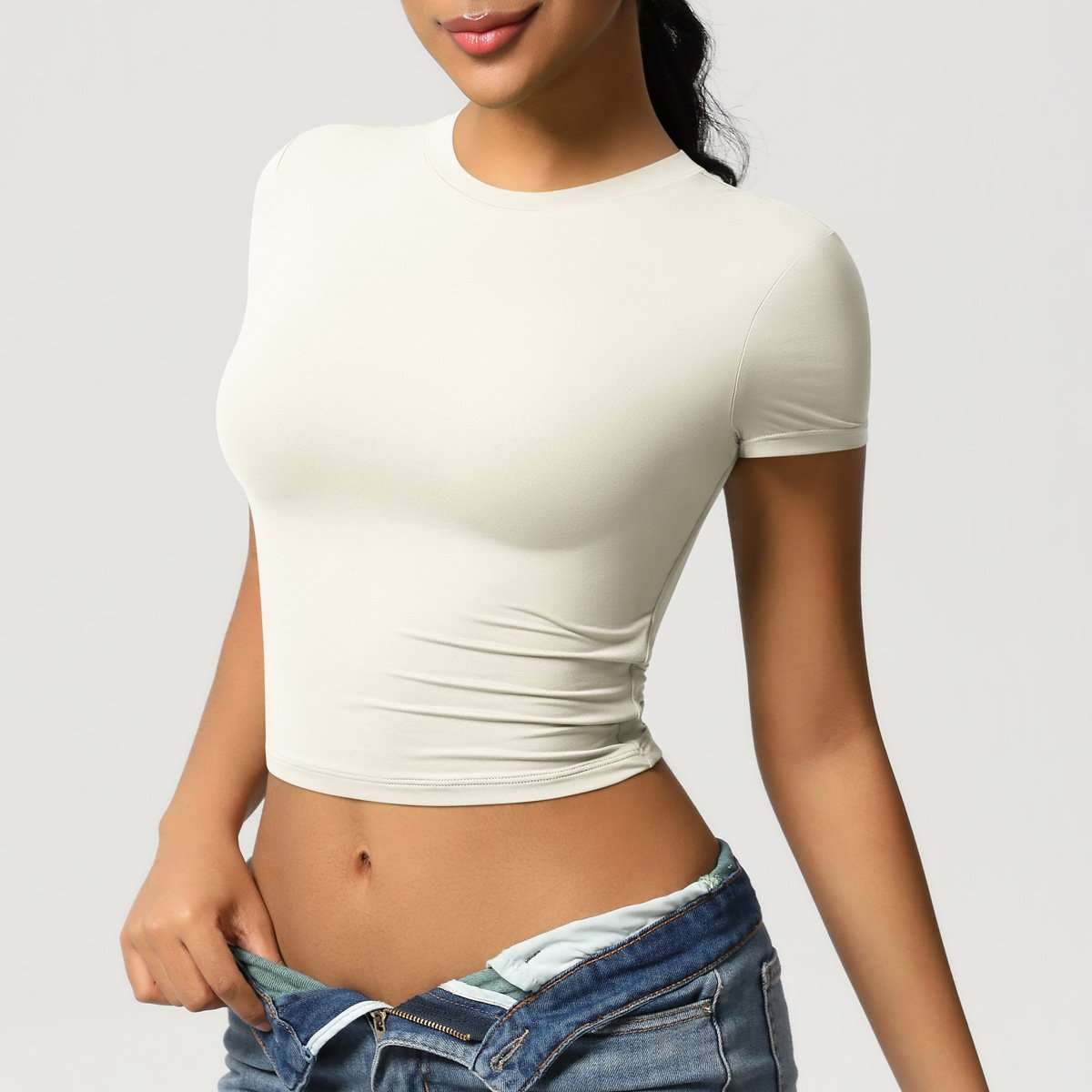 Fitted Crop Top with Short Sleeves image 0