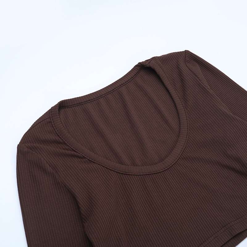 Knit Set with Crop Top & High-Waisted Skirt image 4