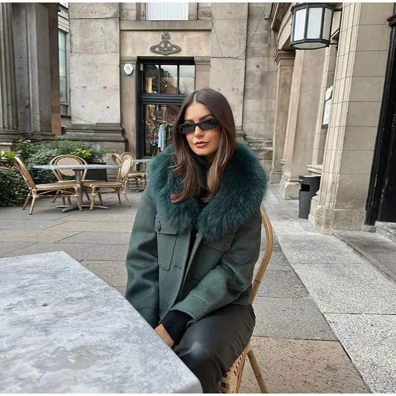 Elegant Coat with Faux Fur Collar - L, Green image