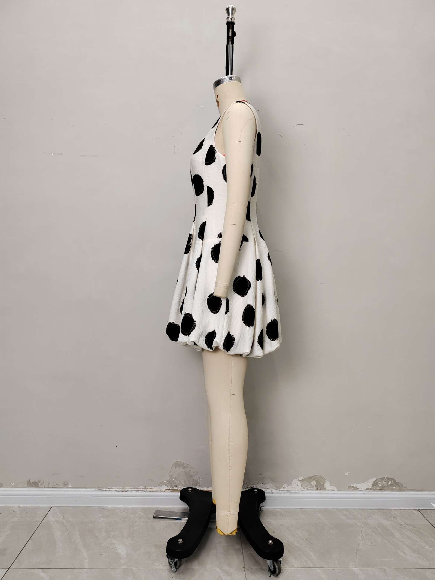 Polka Dot Sleeveless Dress image 6