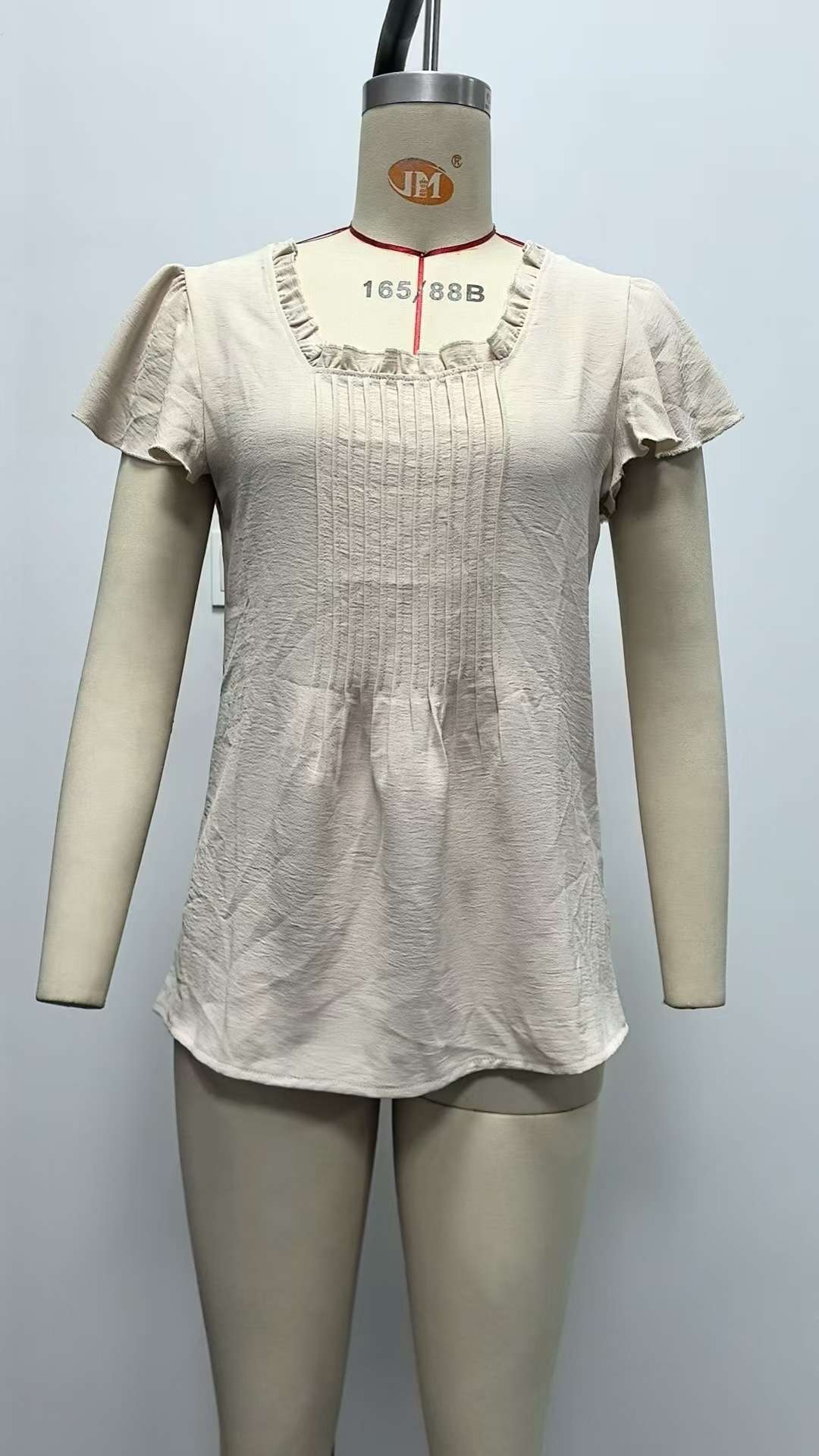 Elegant Textured Short-Sleeve Blouse image 4