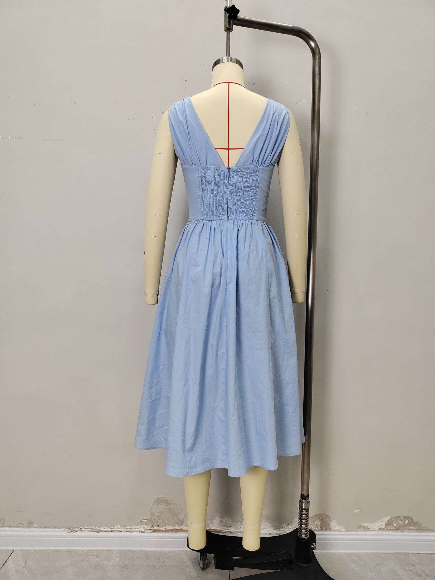 Sleeveless Maxi Dress with Front Tie Detail image 4