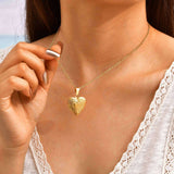 Elegant Gold Heart Pendant Necklace image 0
