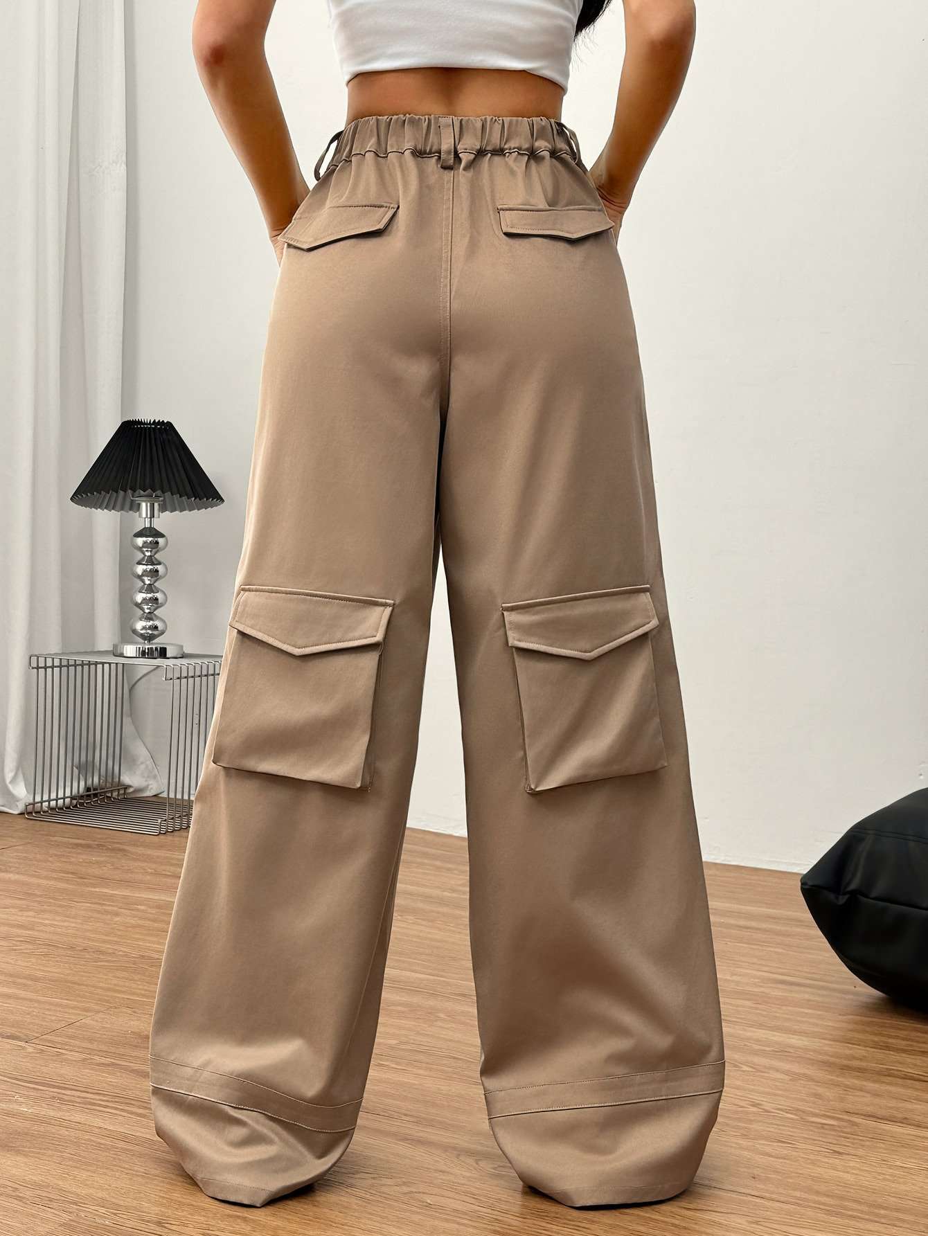Comfort Straight Fit High-Rise Cargos Trousers image 2