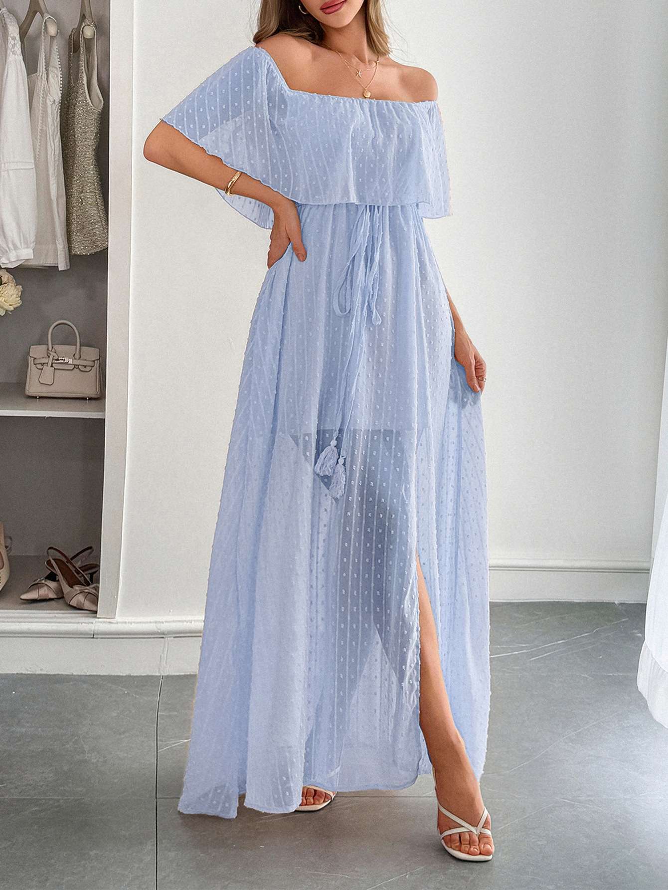 Off-Shoulder Maxi Dress with Textured Detailing image 3
