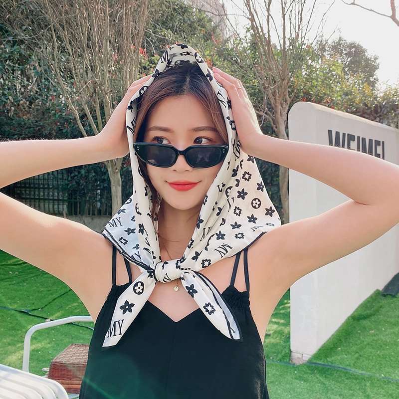 Monochrome Floral Print Scarf image 0