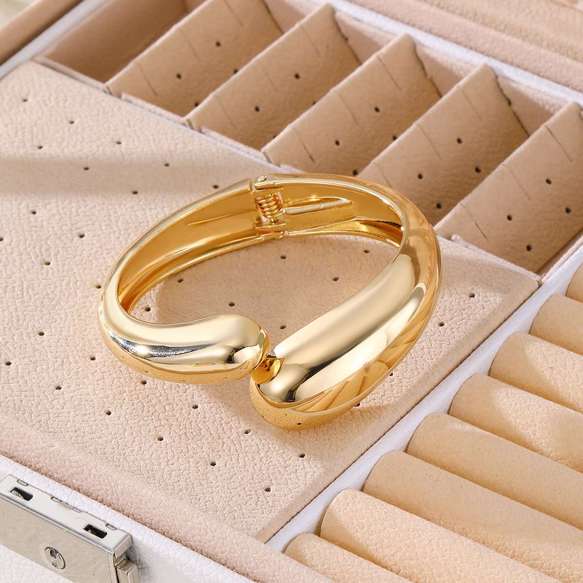 Thick Hinged Cuff Bangle Bracelet image 5