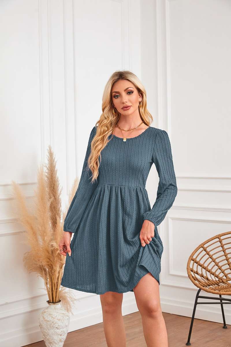 Long-sleeved Solid round neck Dress image 2