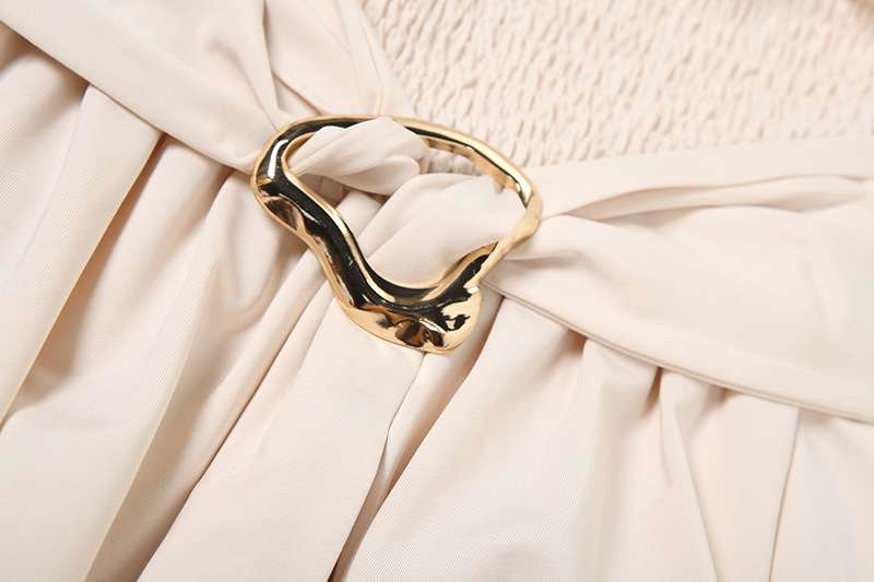 Elegant Two-Piece Women's Outfit image 7