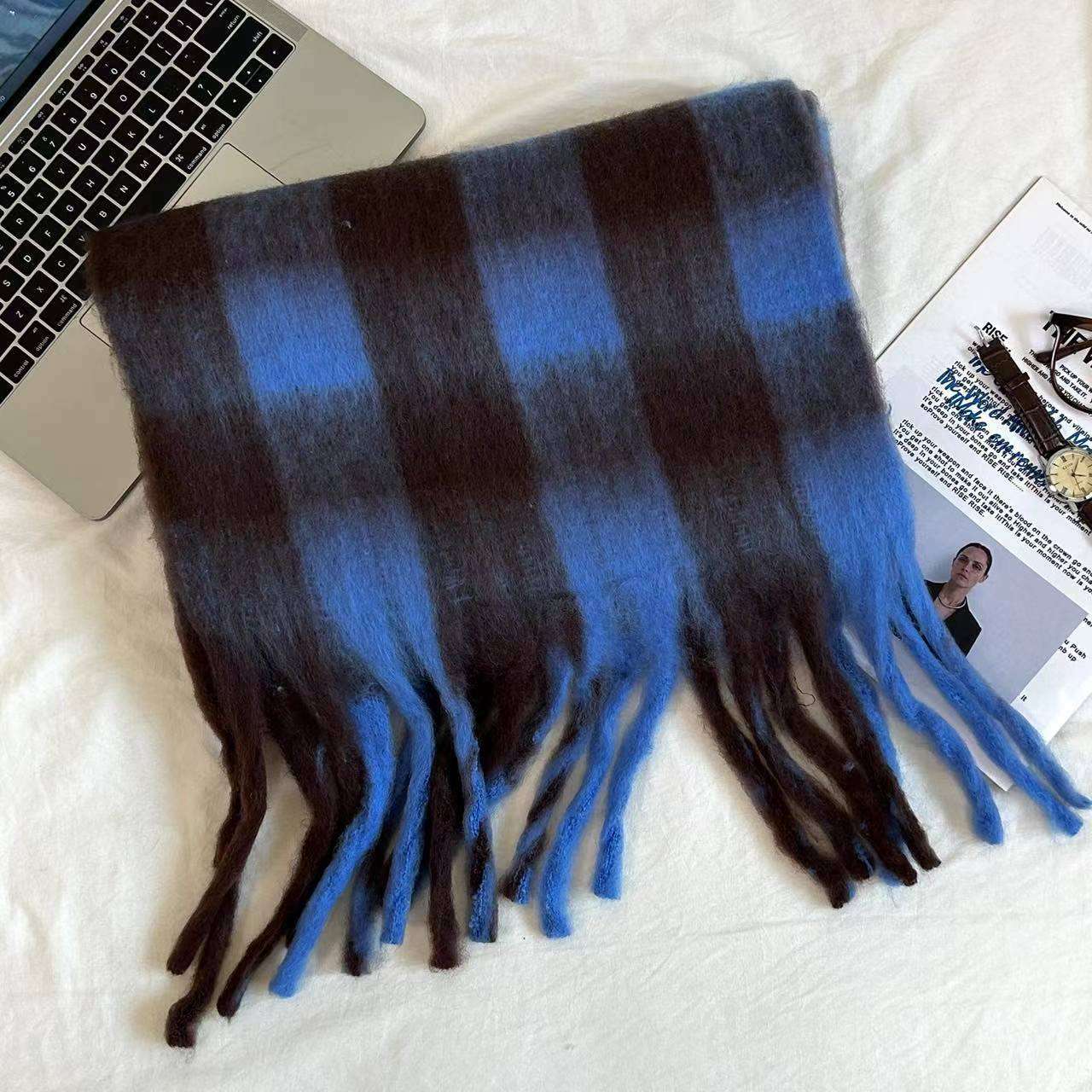 Casual Checked Warm Soft Scarves - Free Size, Blue image