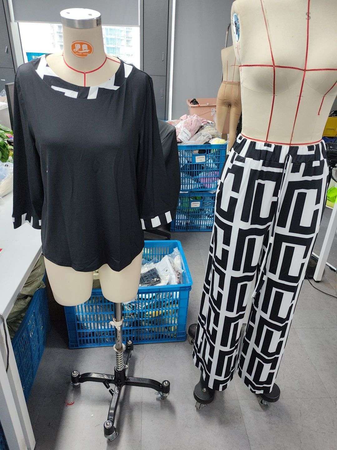 Geometric Wide-Leg Pants with Black Top image 5