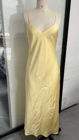 Elegant Maxi Dress with Spaghetti Straps image 3