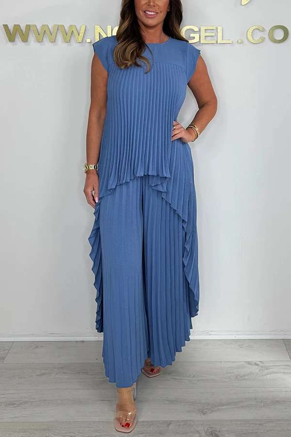 Pleated Two-Piece Set - L, Blue image