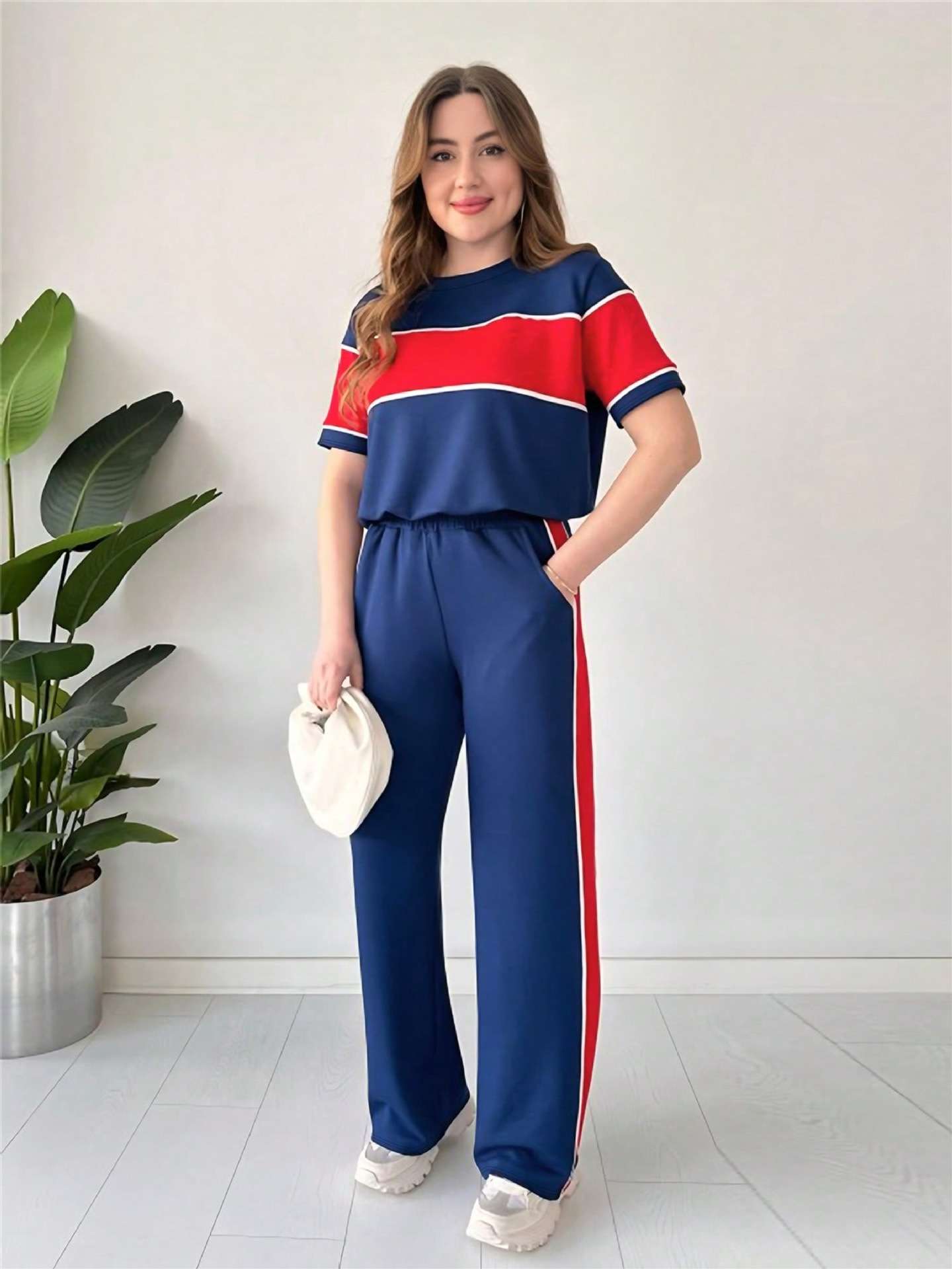 Casual Sportswear Set with  Top &amp; Matching Pants image 2