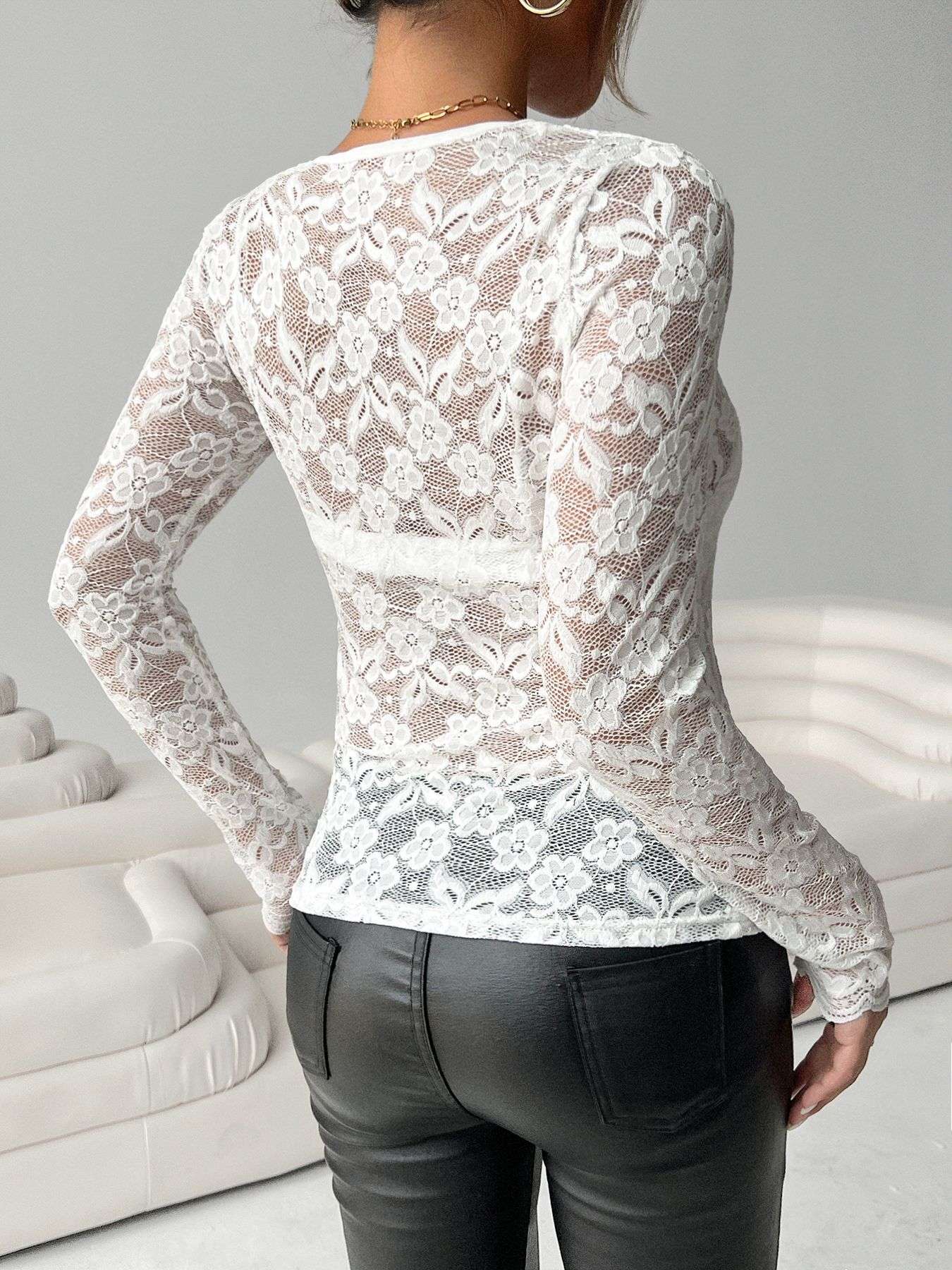Floral Lace Tunic Top image 5