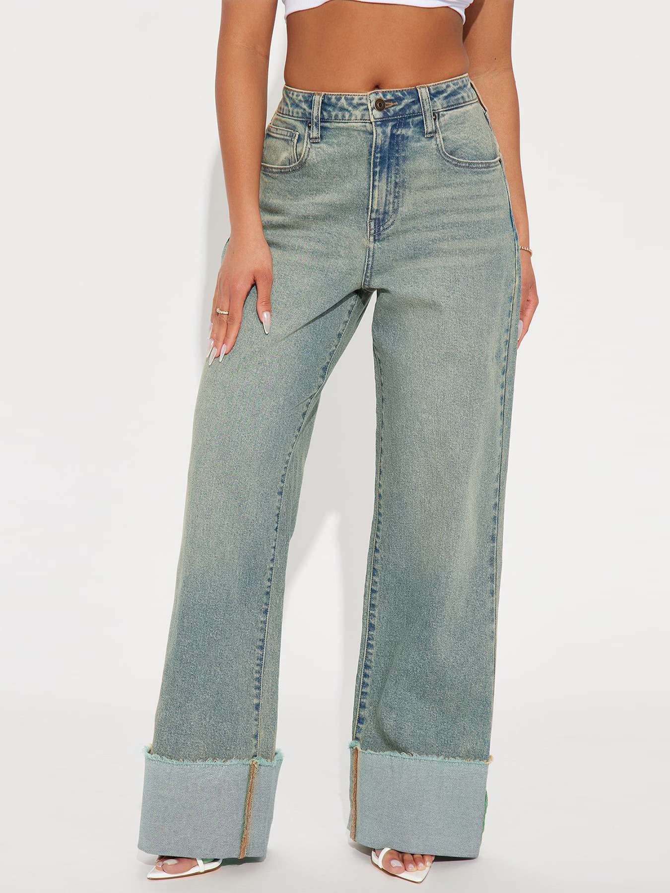 High-Waisted Wide Leg Vintage Jeans image 4