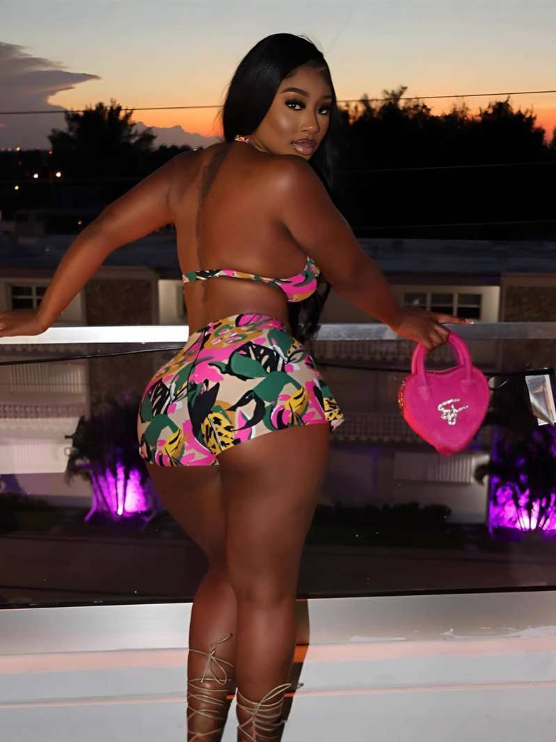 Tropical Print Halter Bikini Set with Skirt image 4