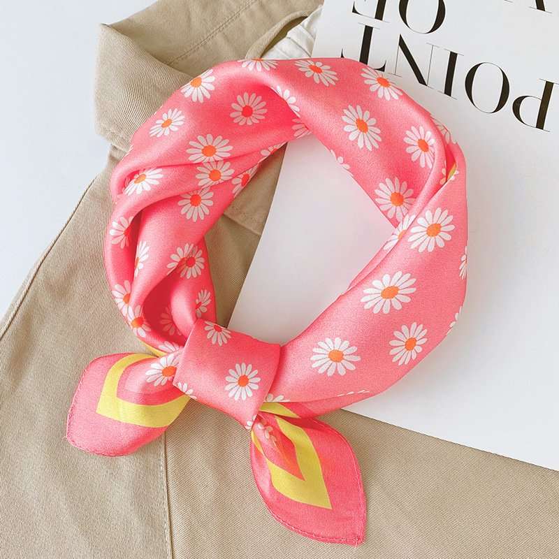 Floral Scarf with Daisy Print image 1