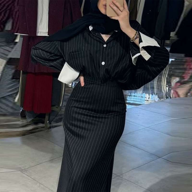 Pinstripe Two-Piece Set with Oversized Shirt and Fitted Skirt image 2