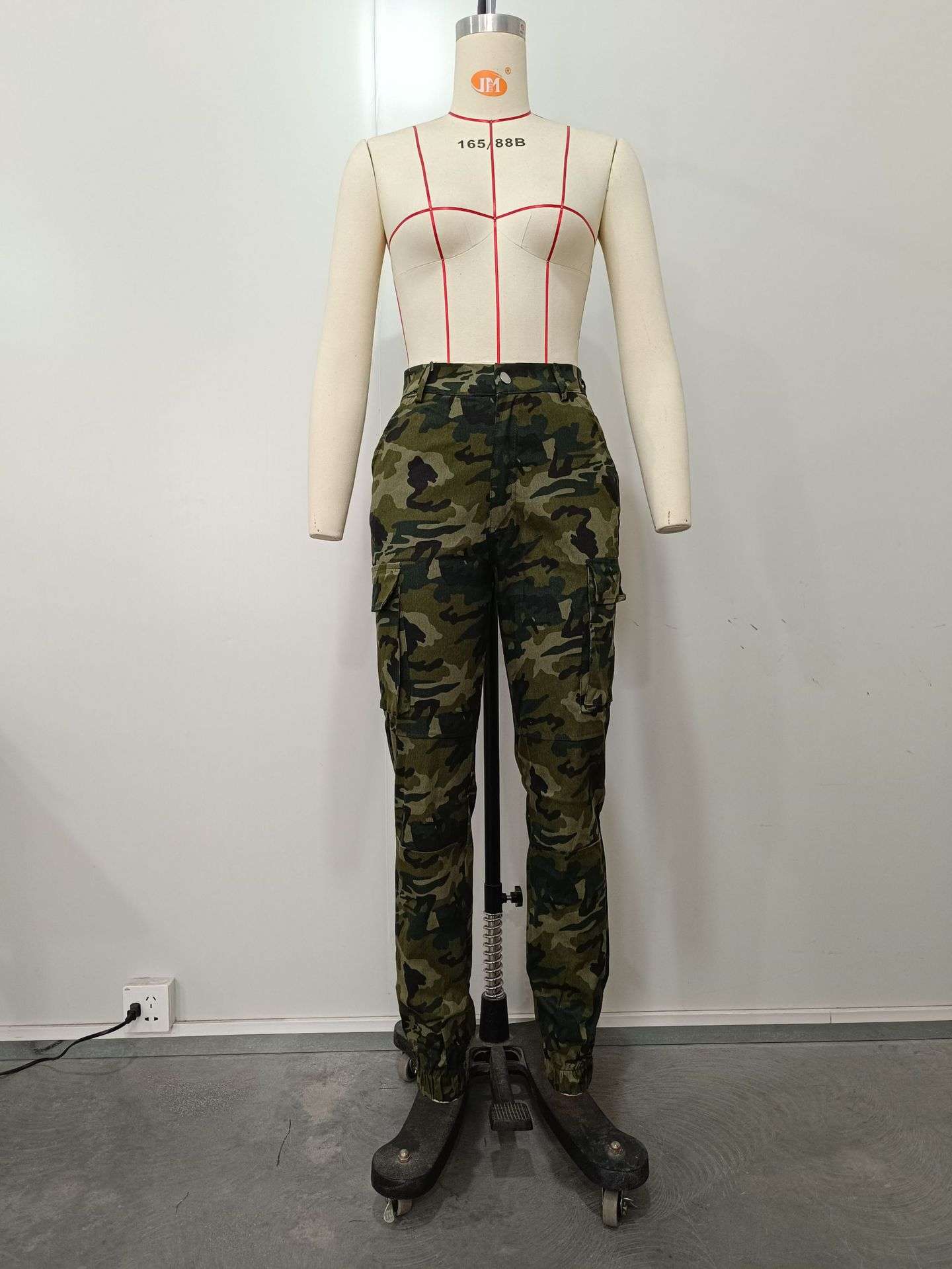 Camo Print Flap Pocket Cargo Pants image 5