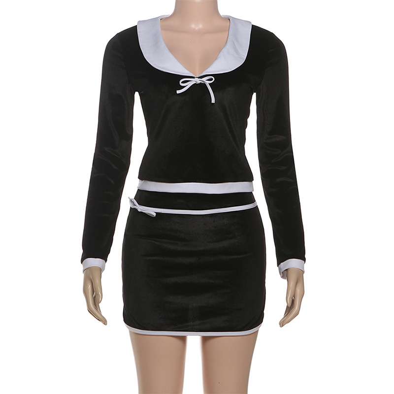 Vintage-Inspired Two-Piece Set with White Trim image 3