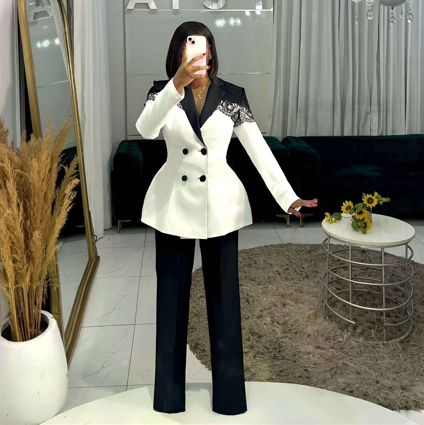 Elegant Double-Breasted Blazer with Trousers image 2