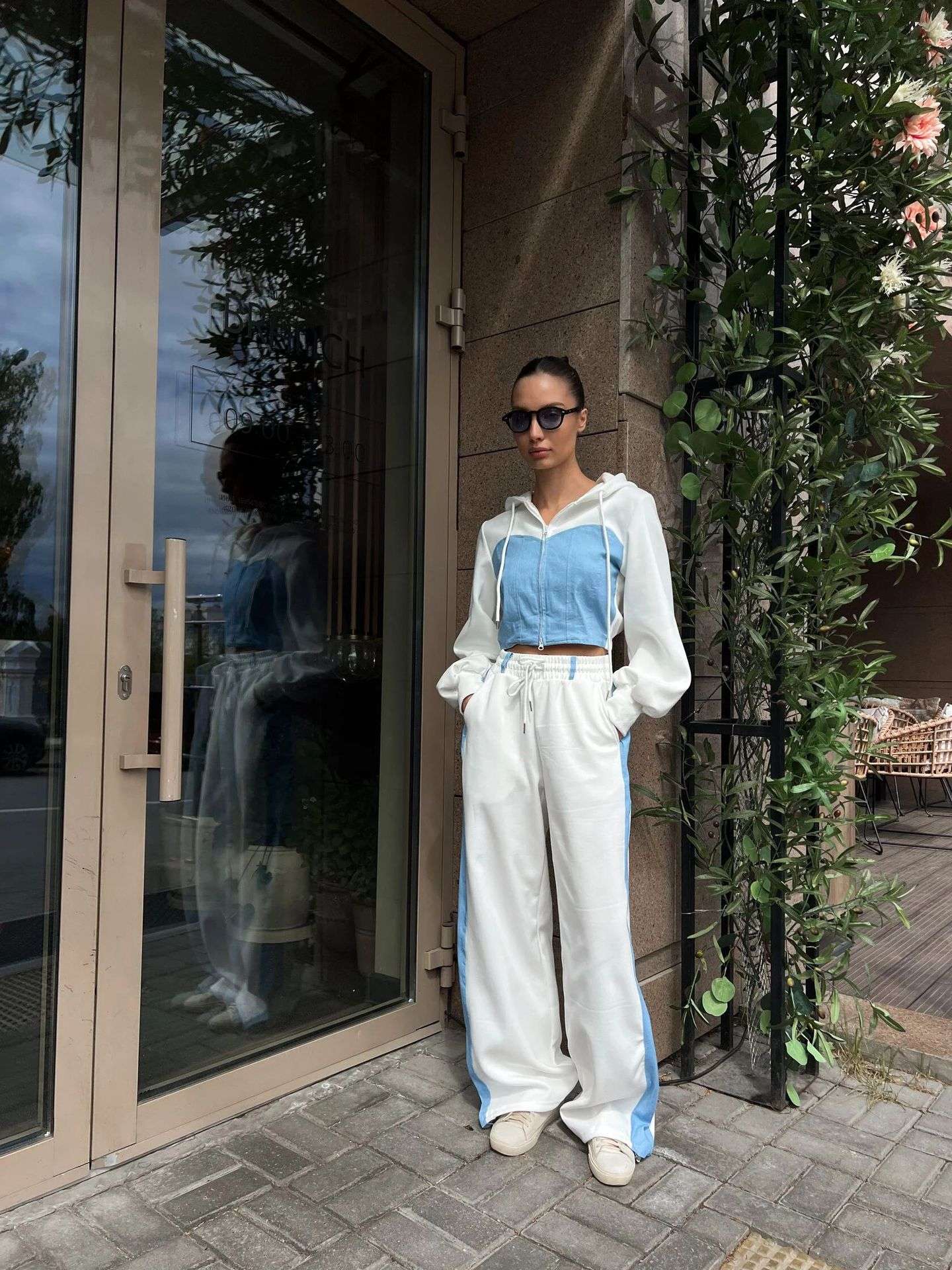 Cropped Hoodie Tracksuit Set - S, White image